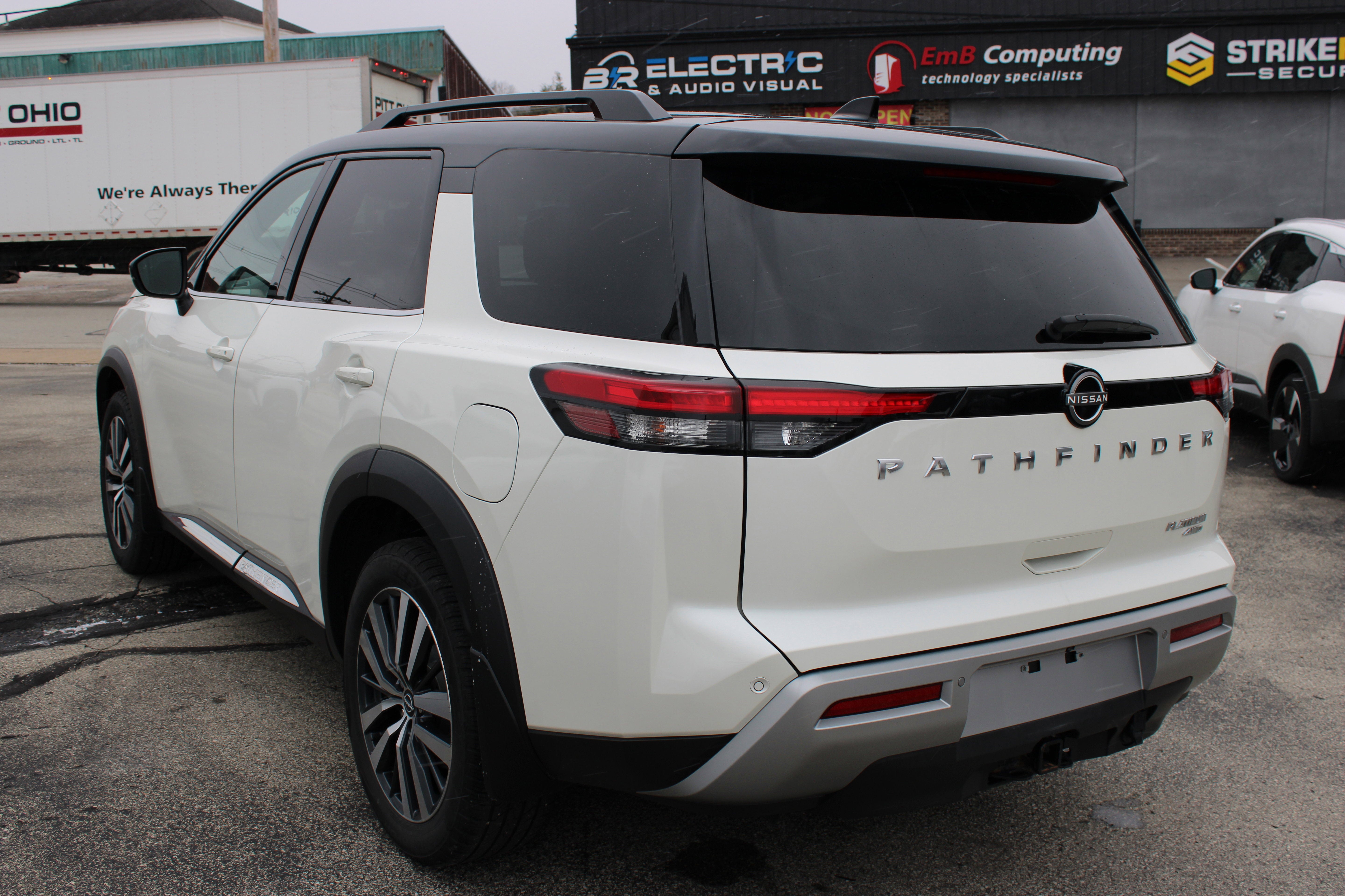 2022 Nissan Pathfinder Platinum