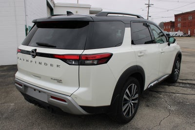 2022 Nissan Pathfinder Platinum