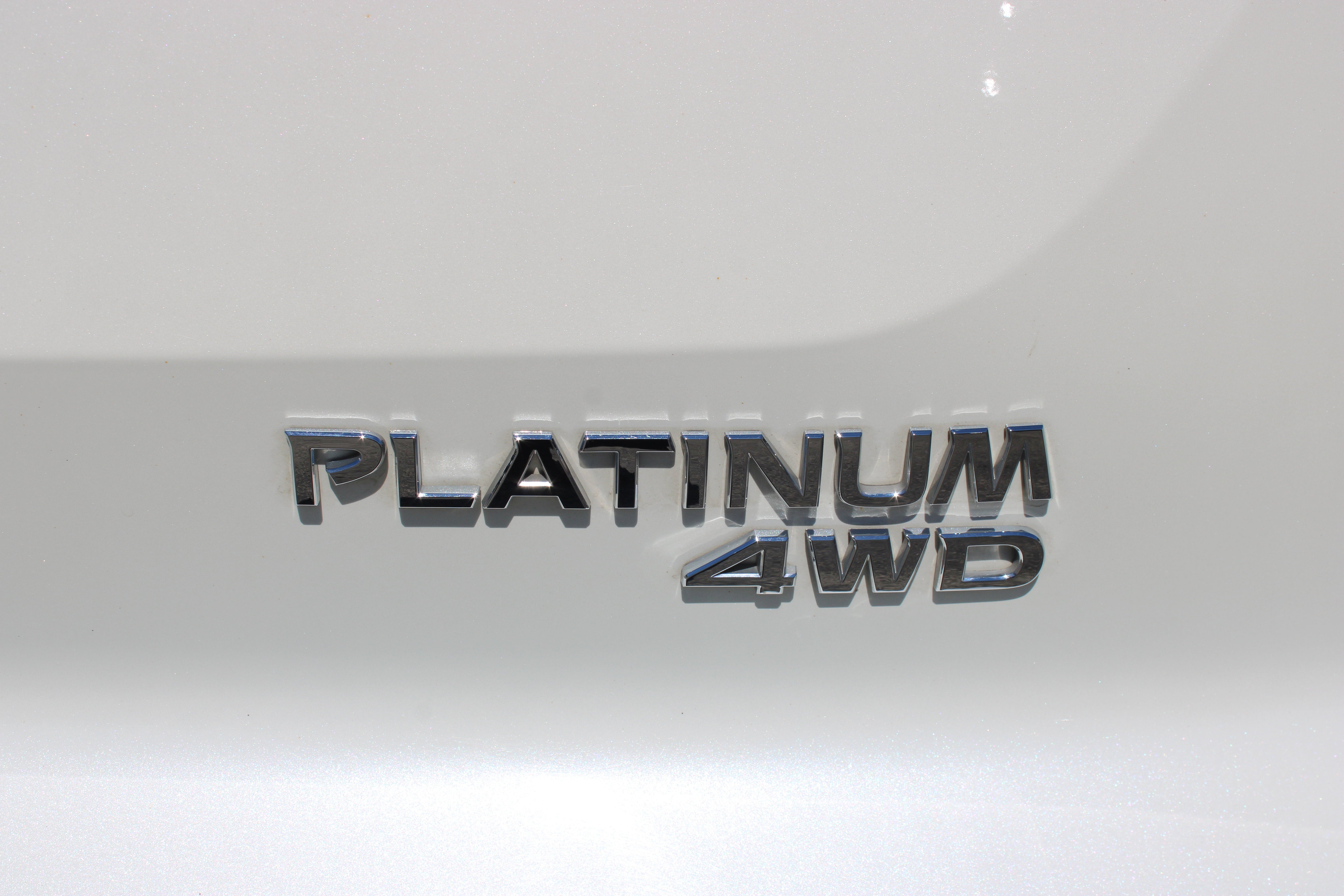 2024 Nissan Pathfinder Platinum