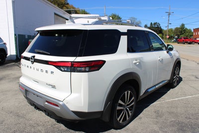 2024 Nissan Pathfinder Platinum