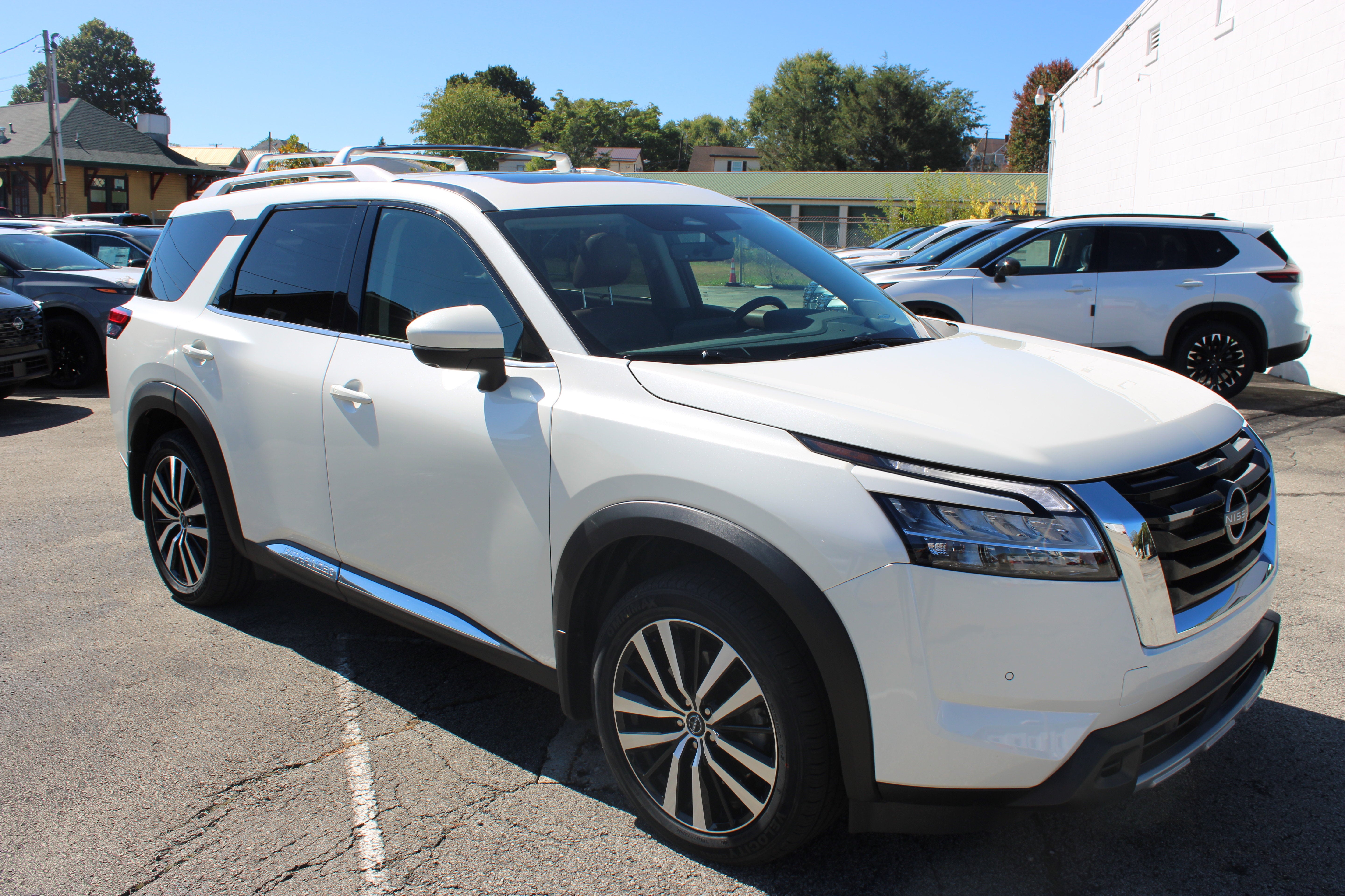 2024 Nissan Pathfinder Platinum