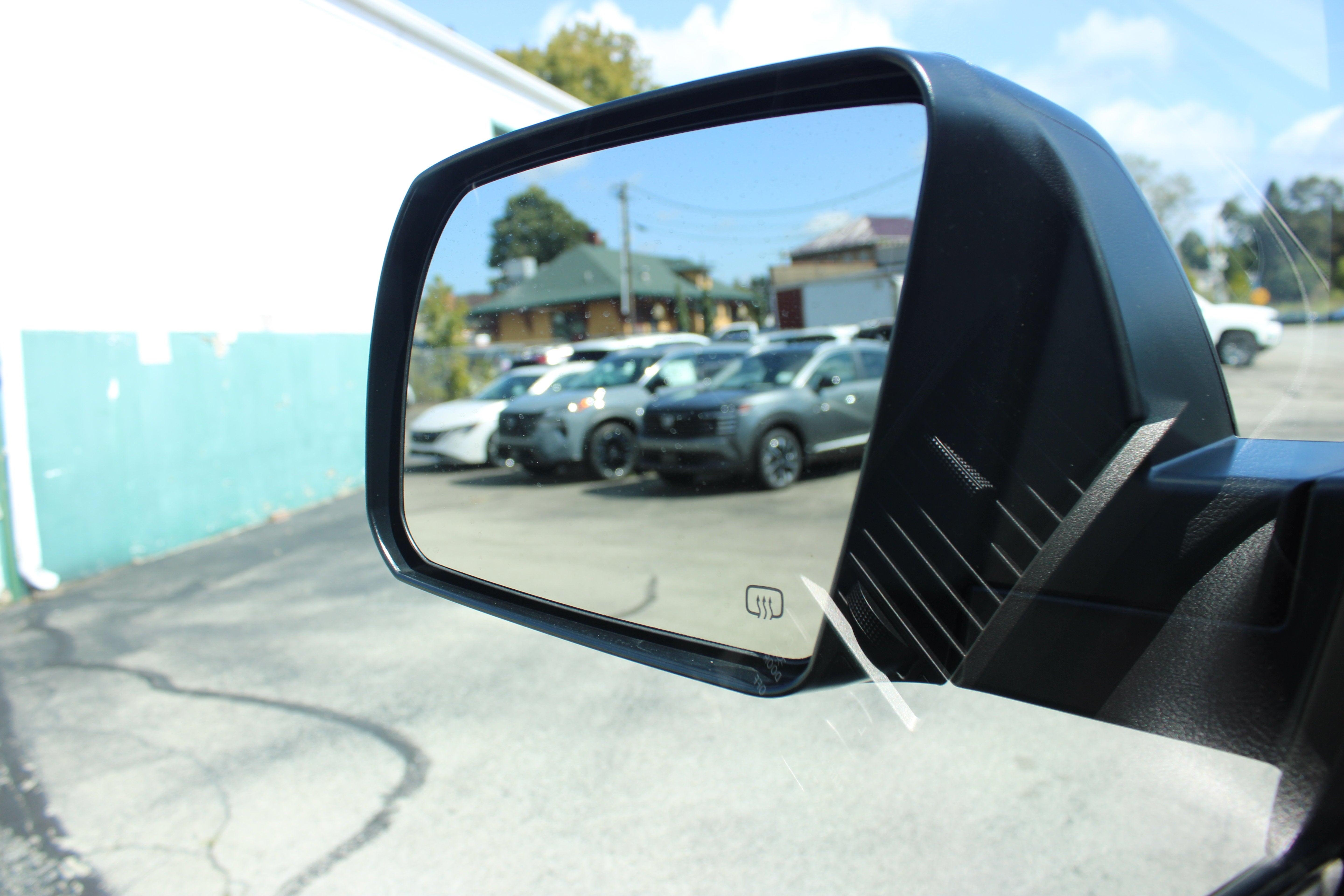 2013 Toyota Tundra 4WD Truck Double Cab 5.7L V8 6-Spd AT (Natl)