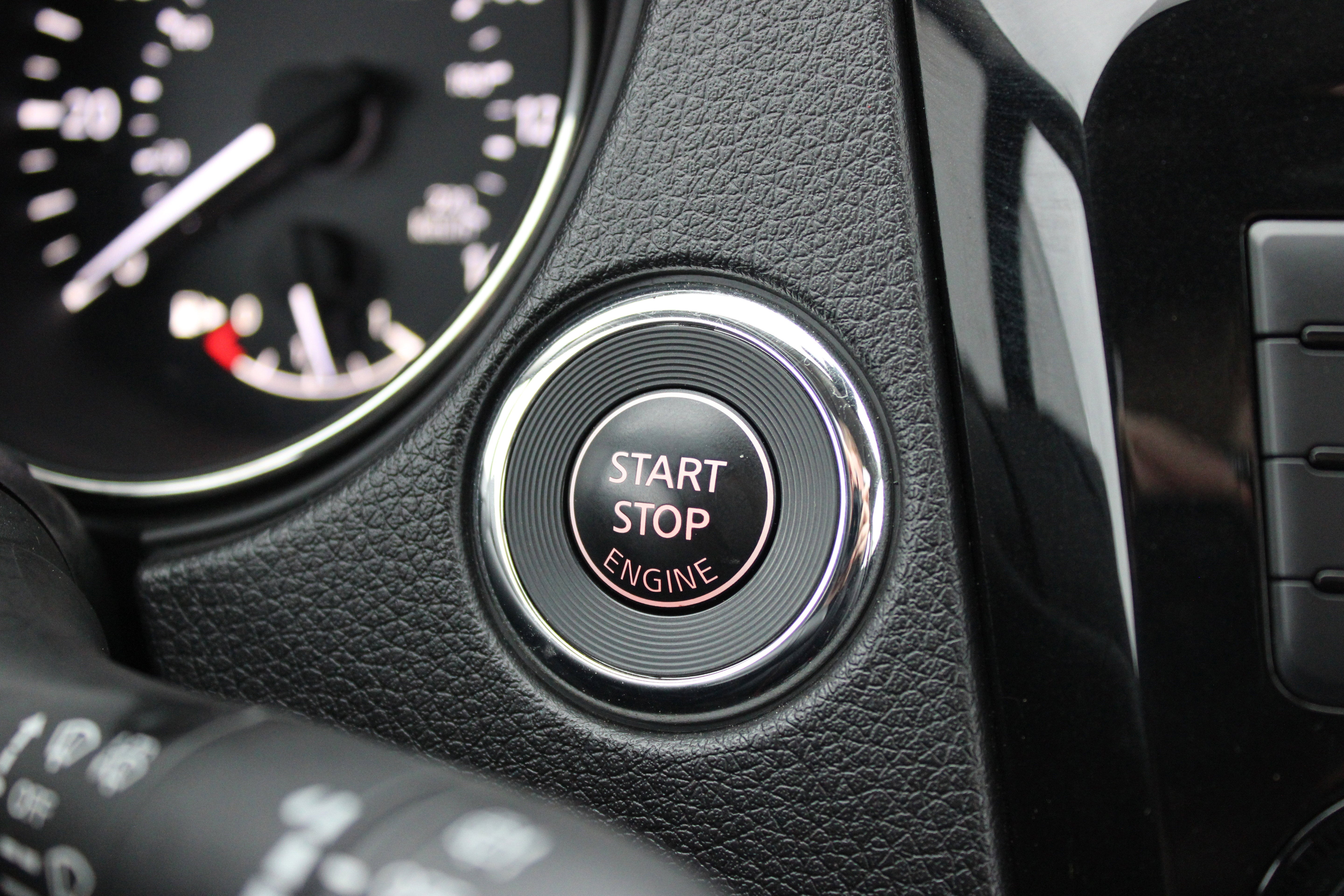 2020 Nissan Rogue Sport SL