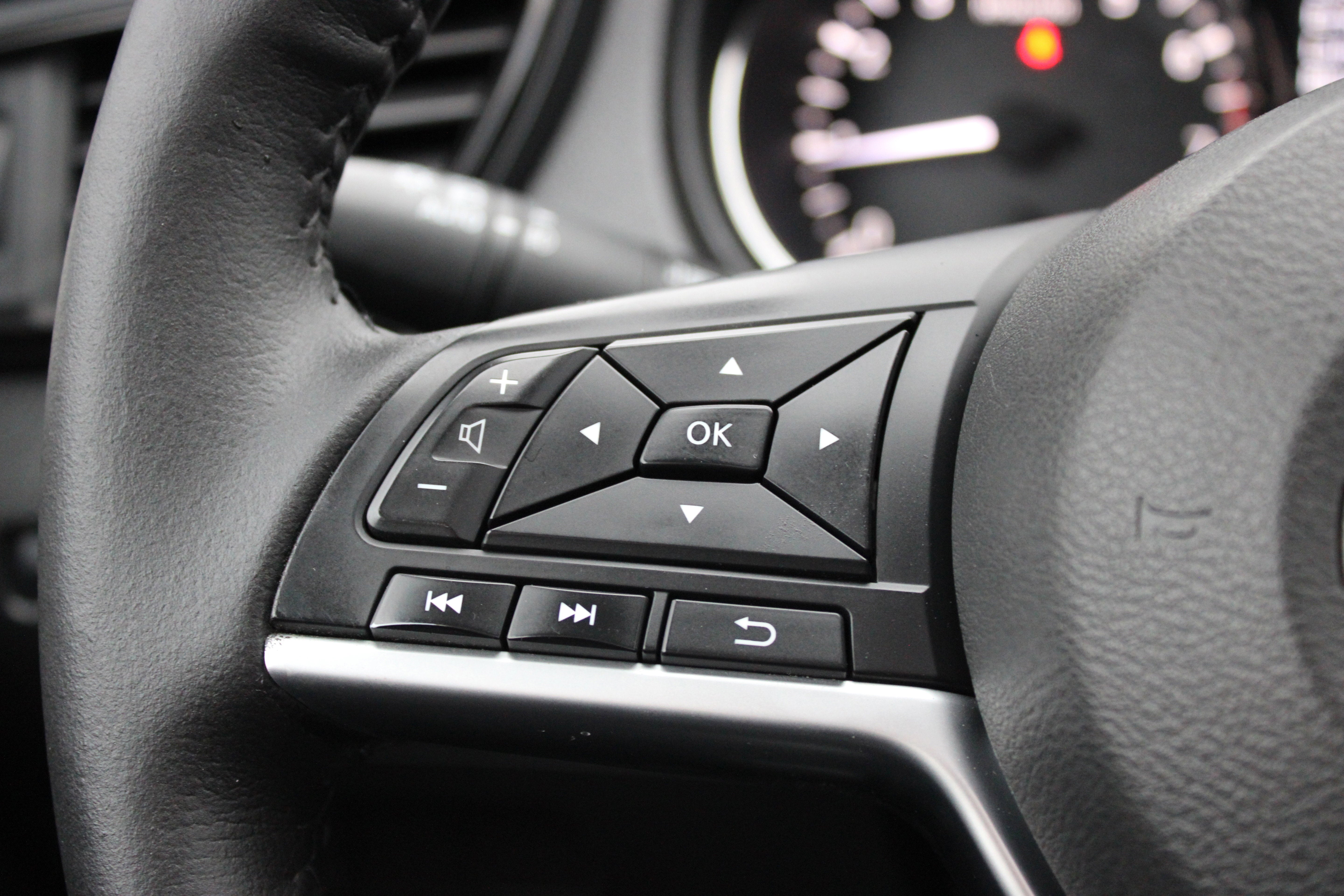 2020 Nissan Rogue Sport SL