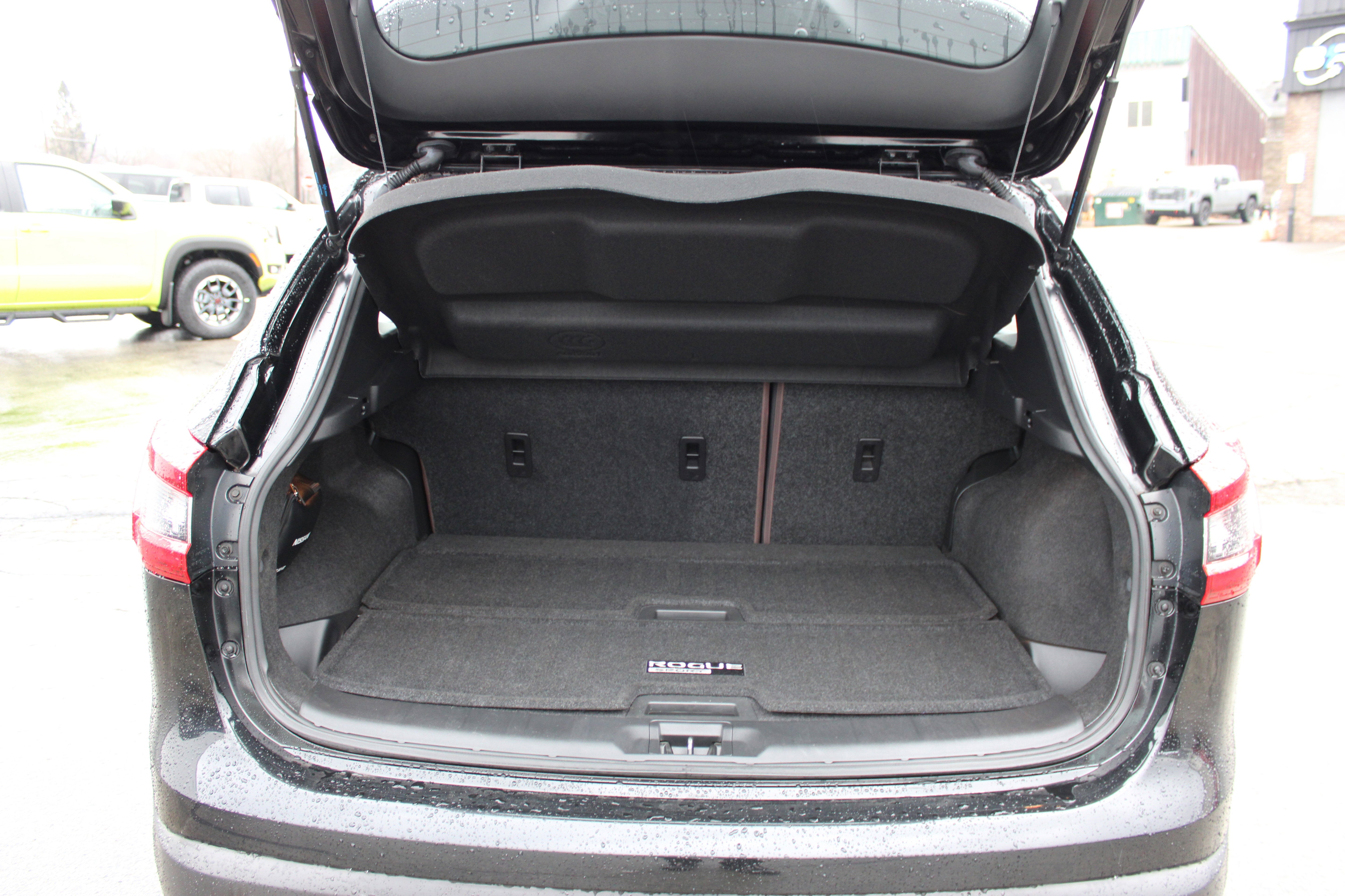 2020 Nissan Rogue Sport SL