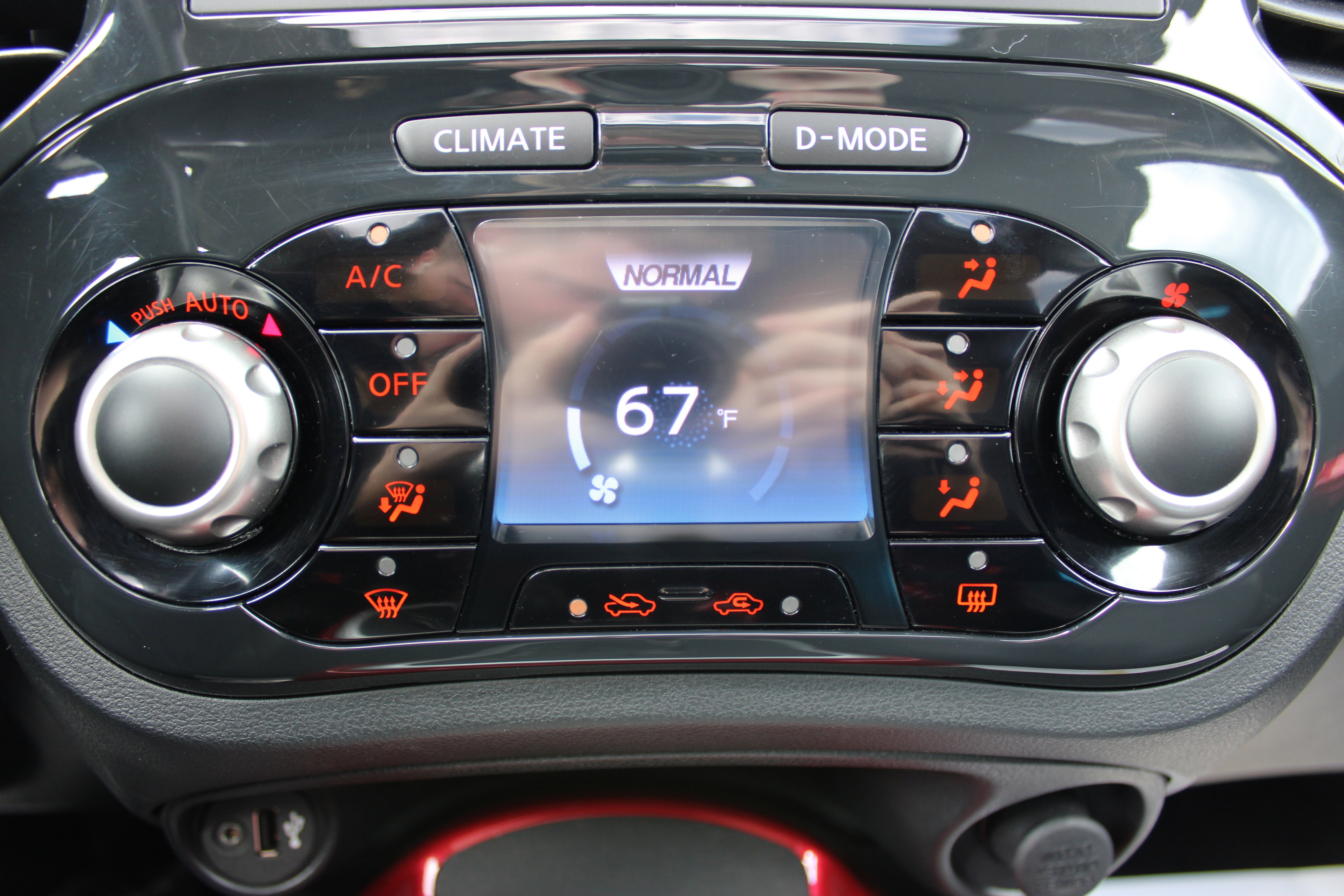 2011 Nissan JUKE SL