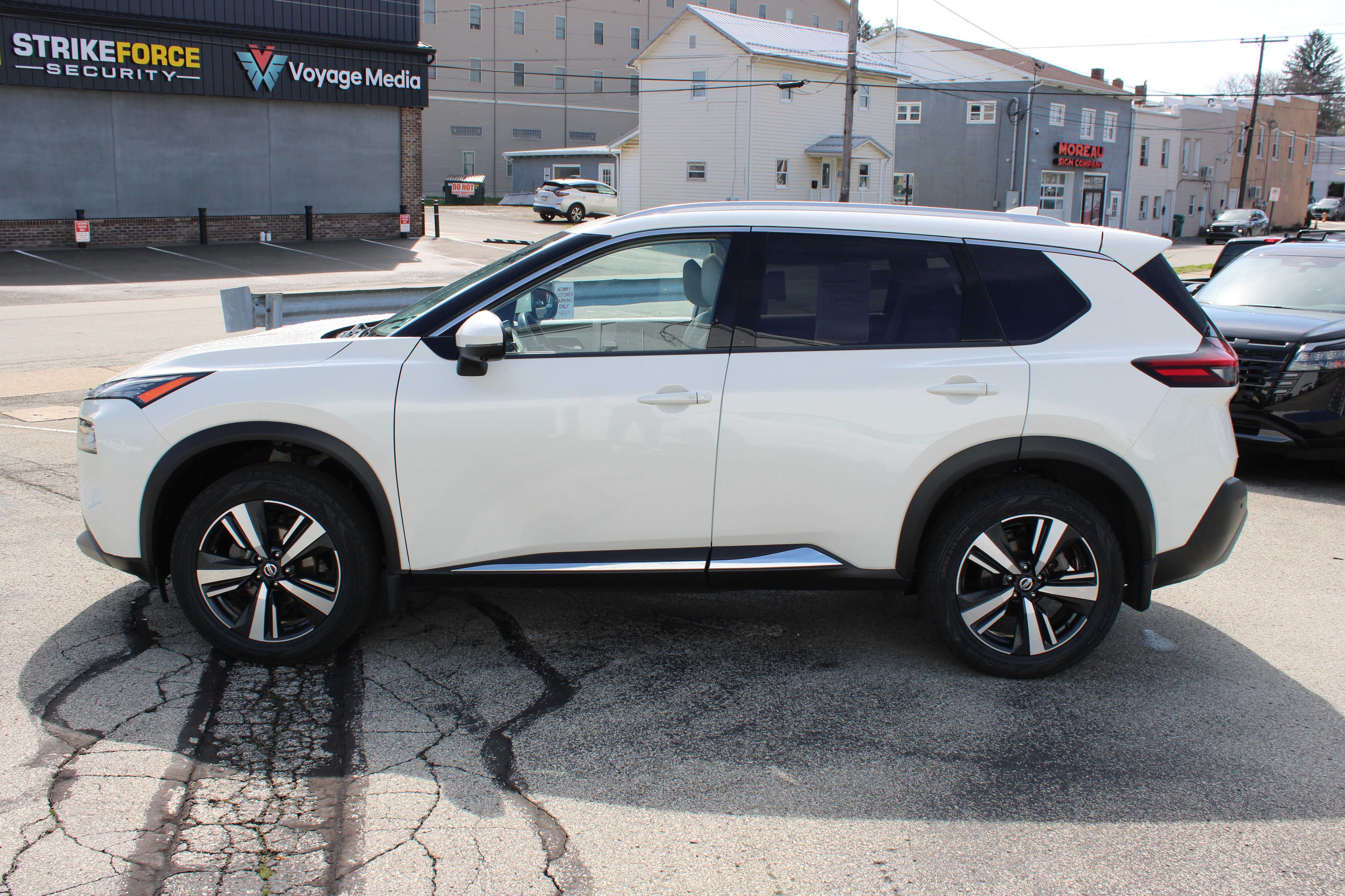 2021 Nissan Rogue SL