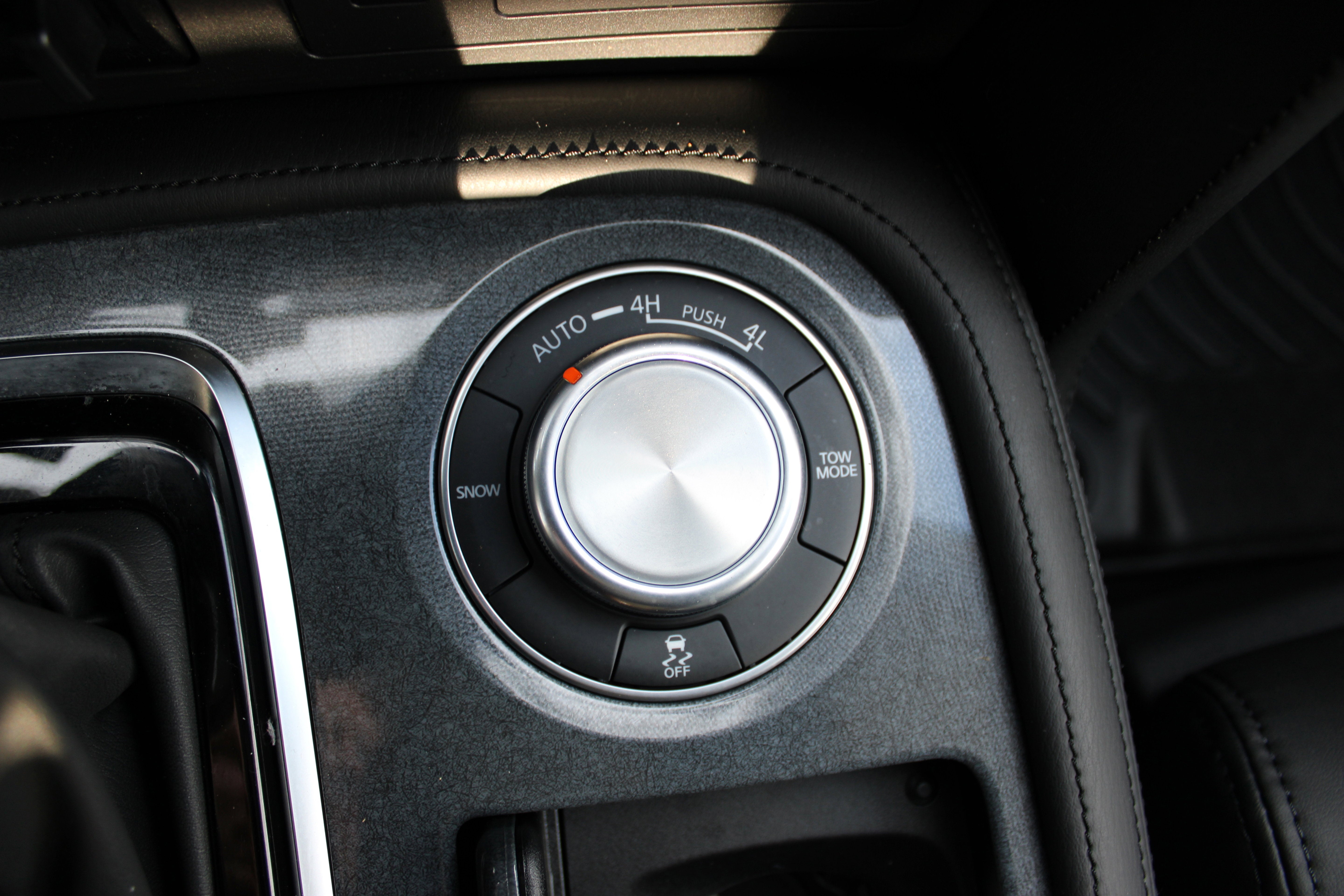 2024 Nissan Armada SV