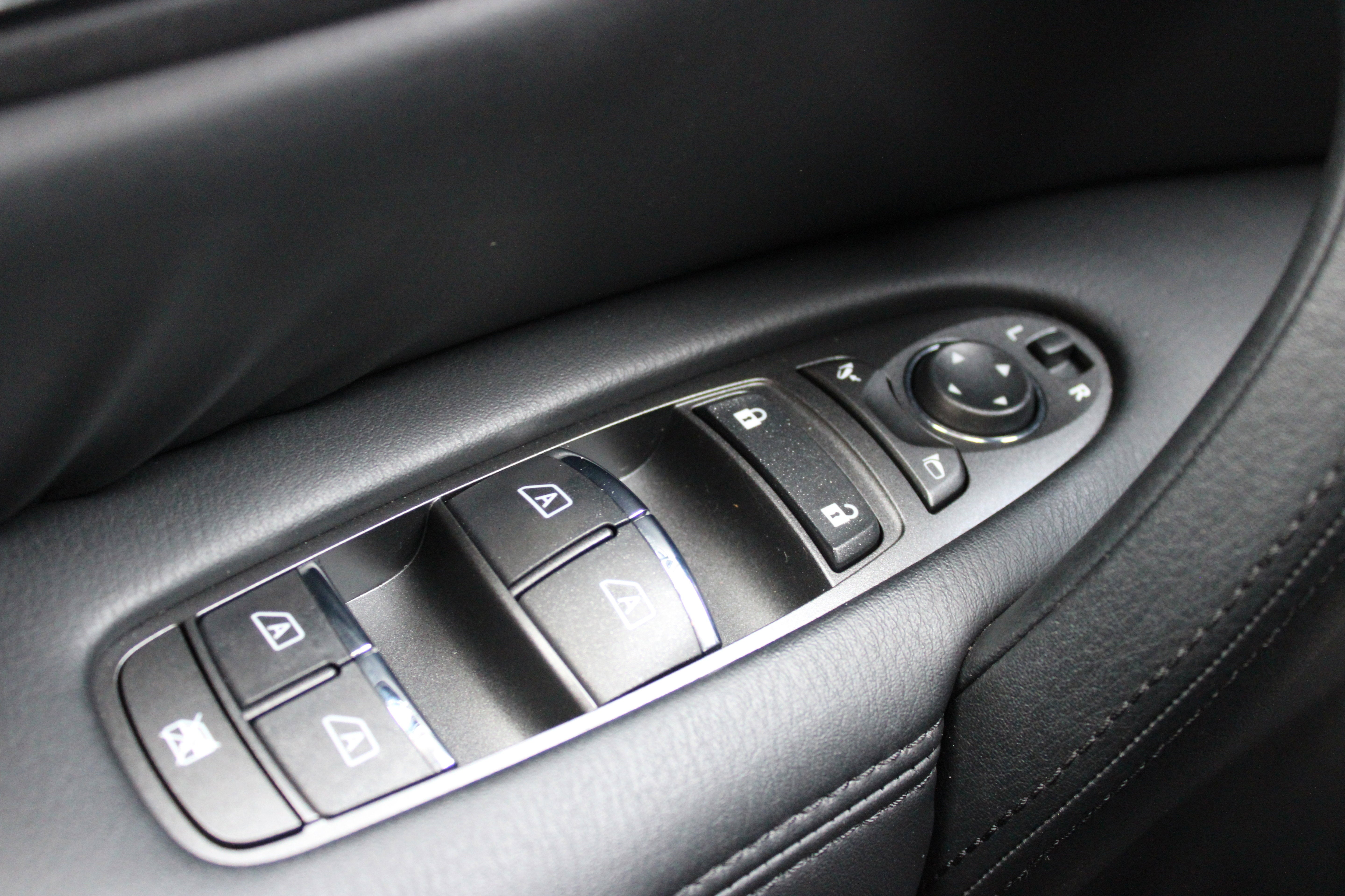 2024 Nissan Armada SV