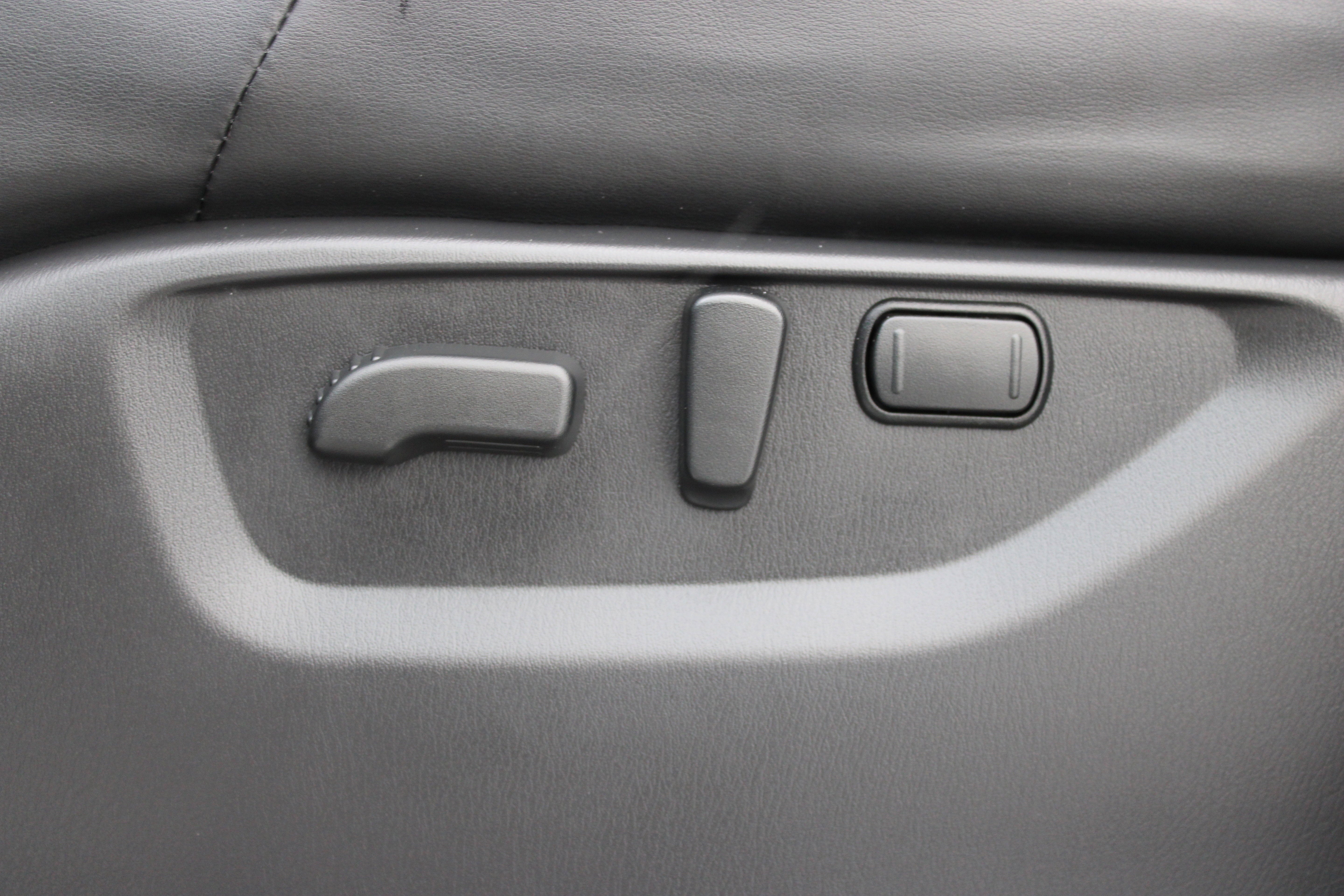 2024 Nissan Armada SV