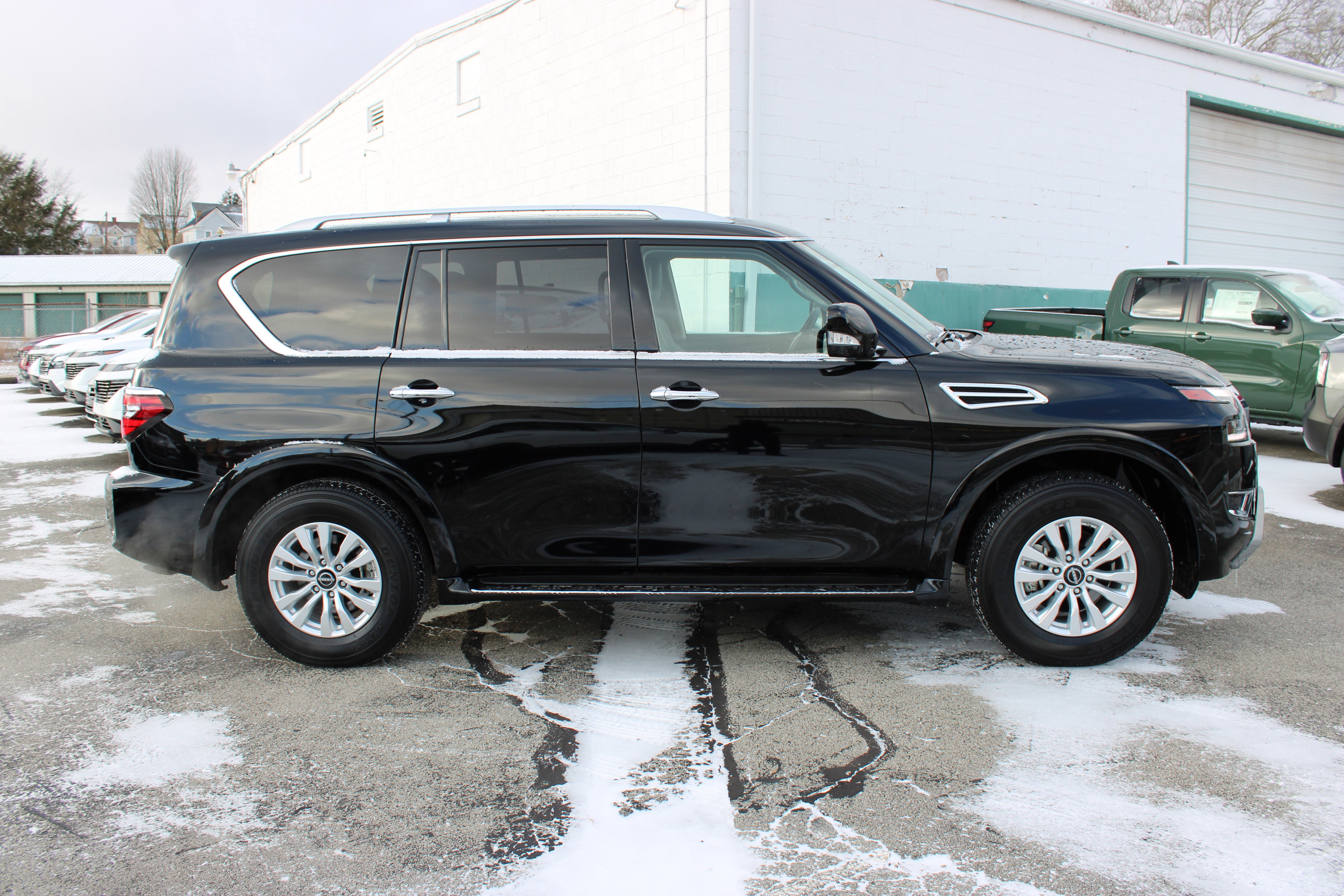 2024 Nissan Armada SV