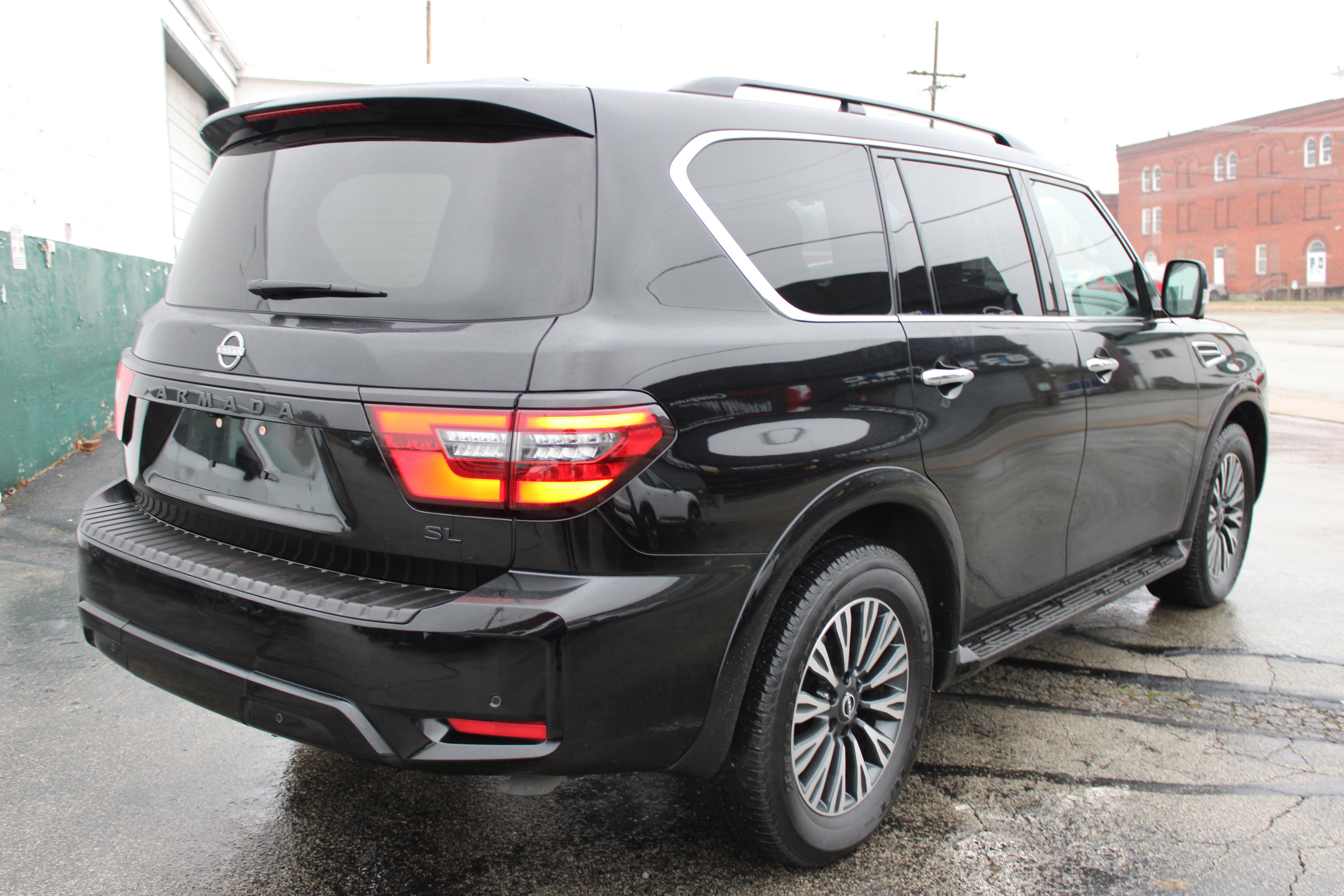2024 Nissan Armada SL