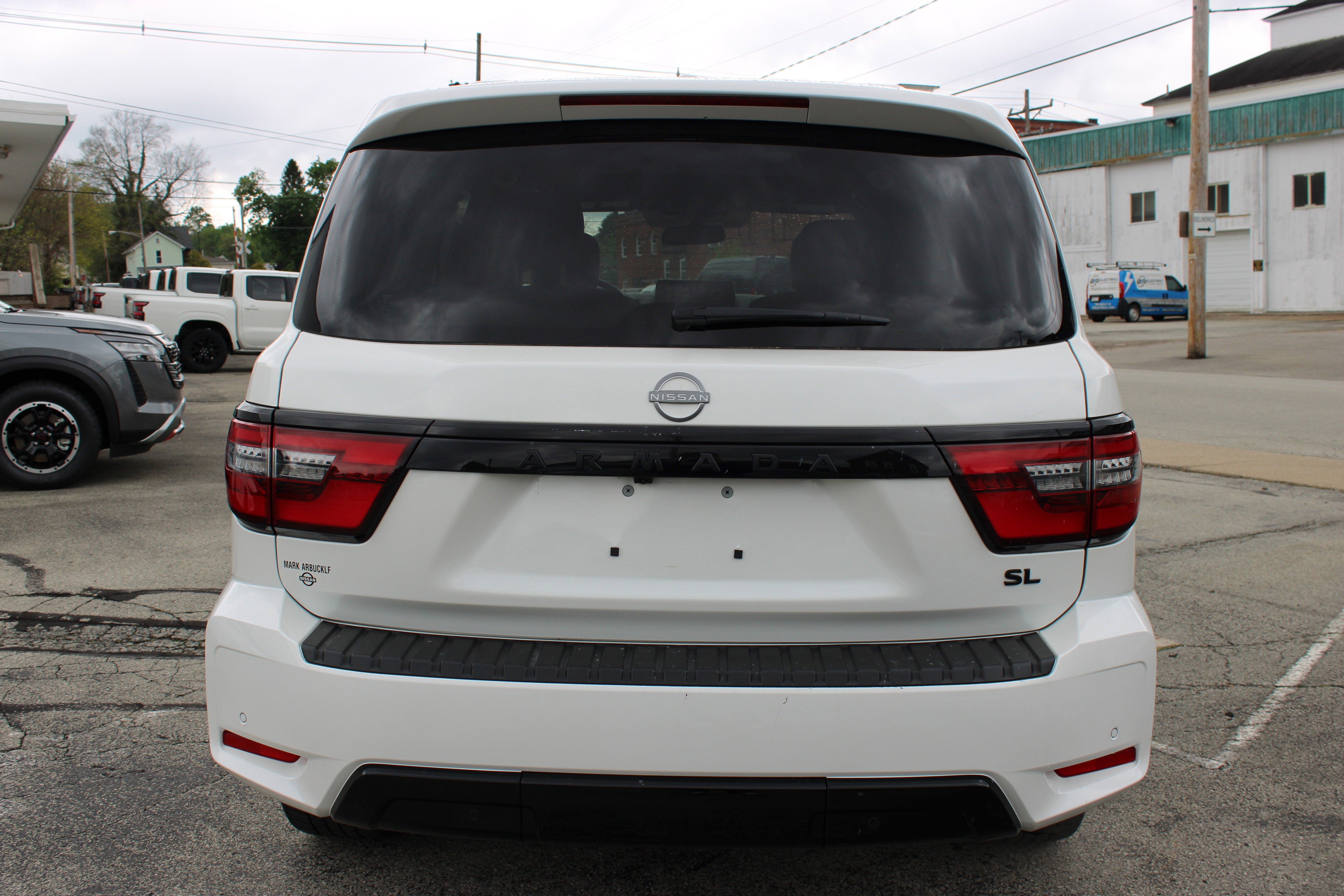 2023 Nissan Armada SL