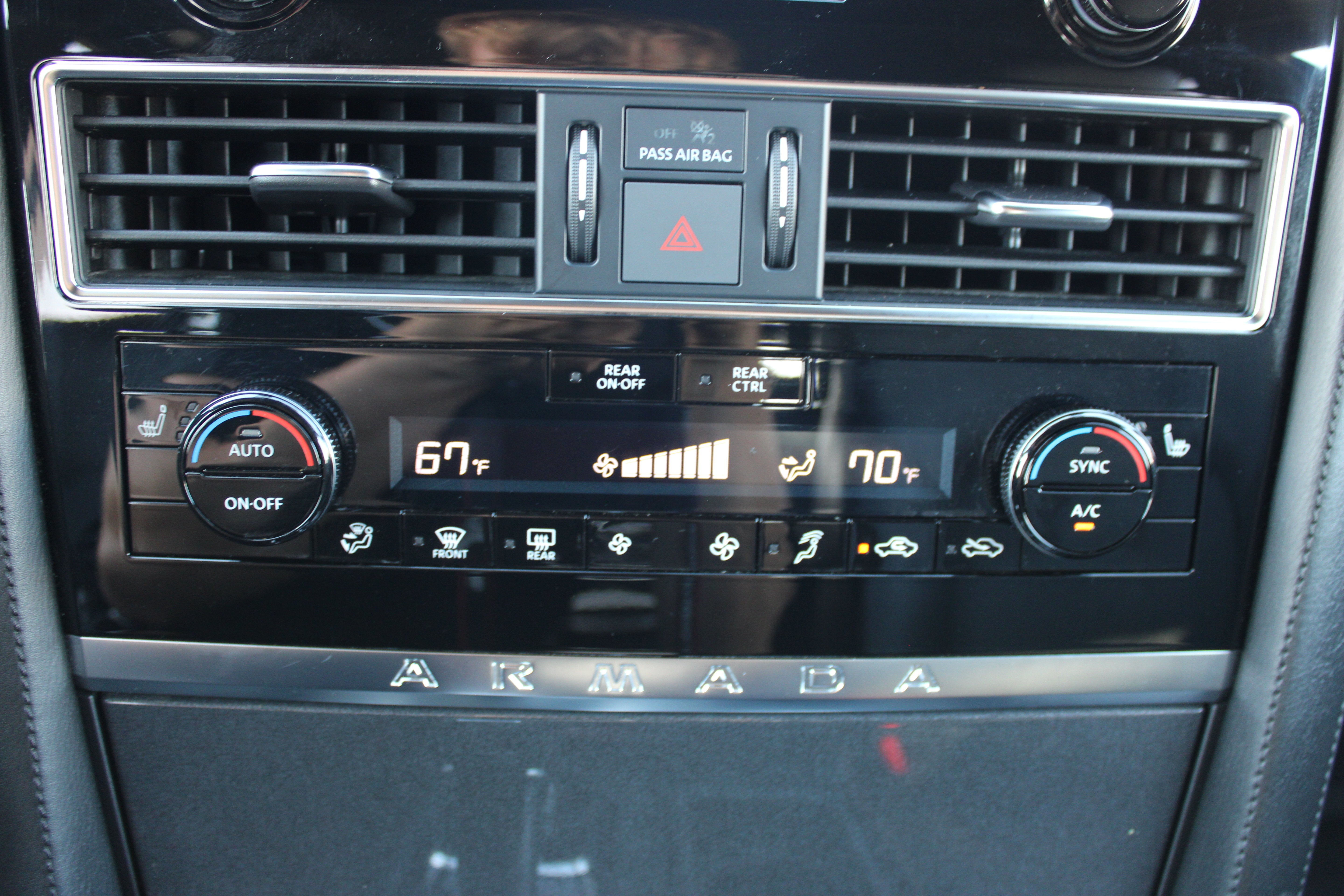 2023 Nissan Armada SL
