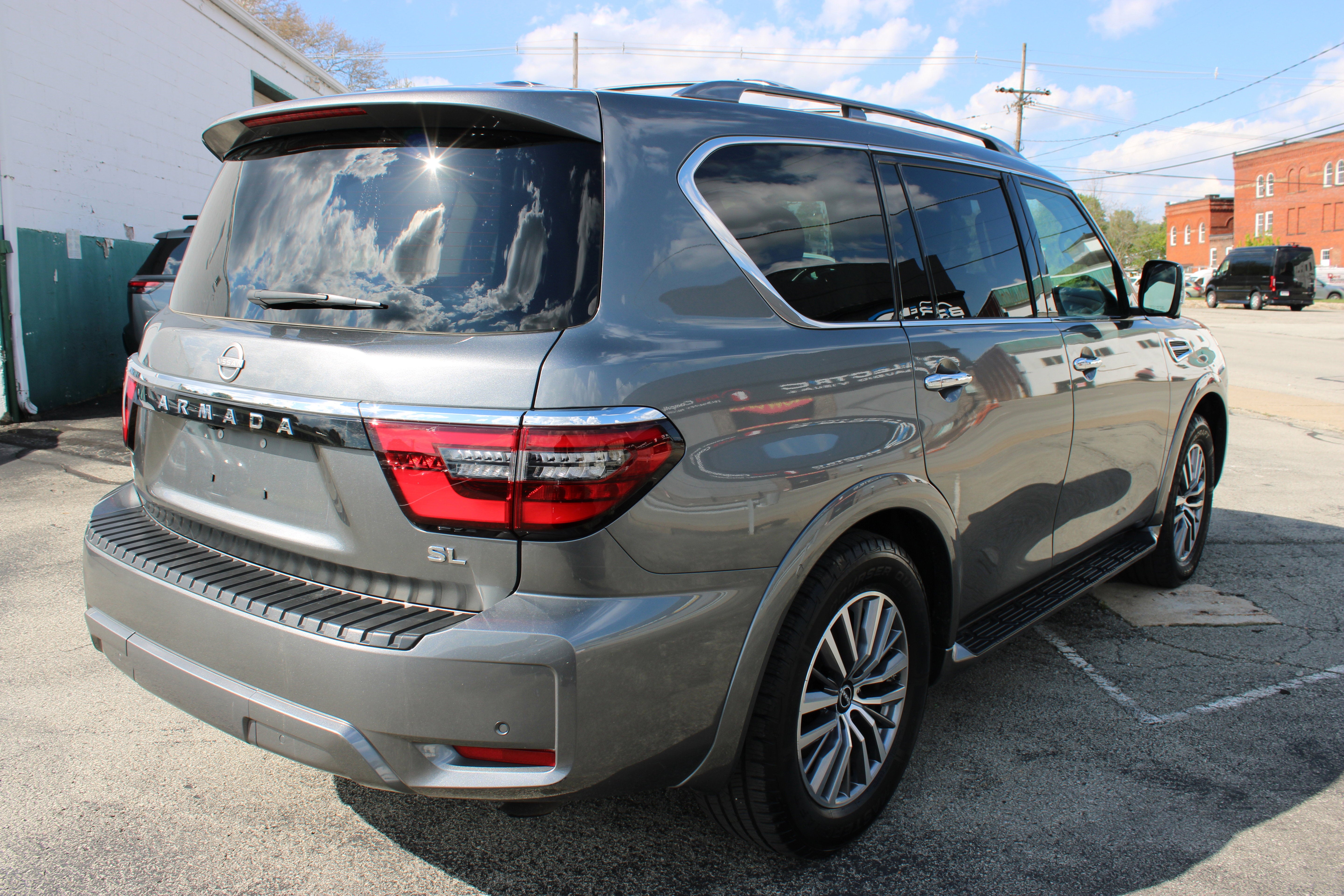 2023 Nissan Armada SL