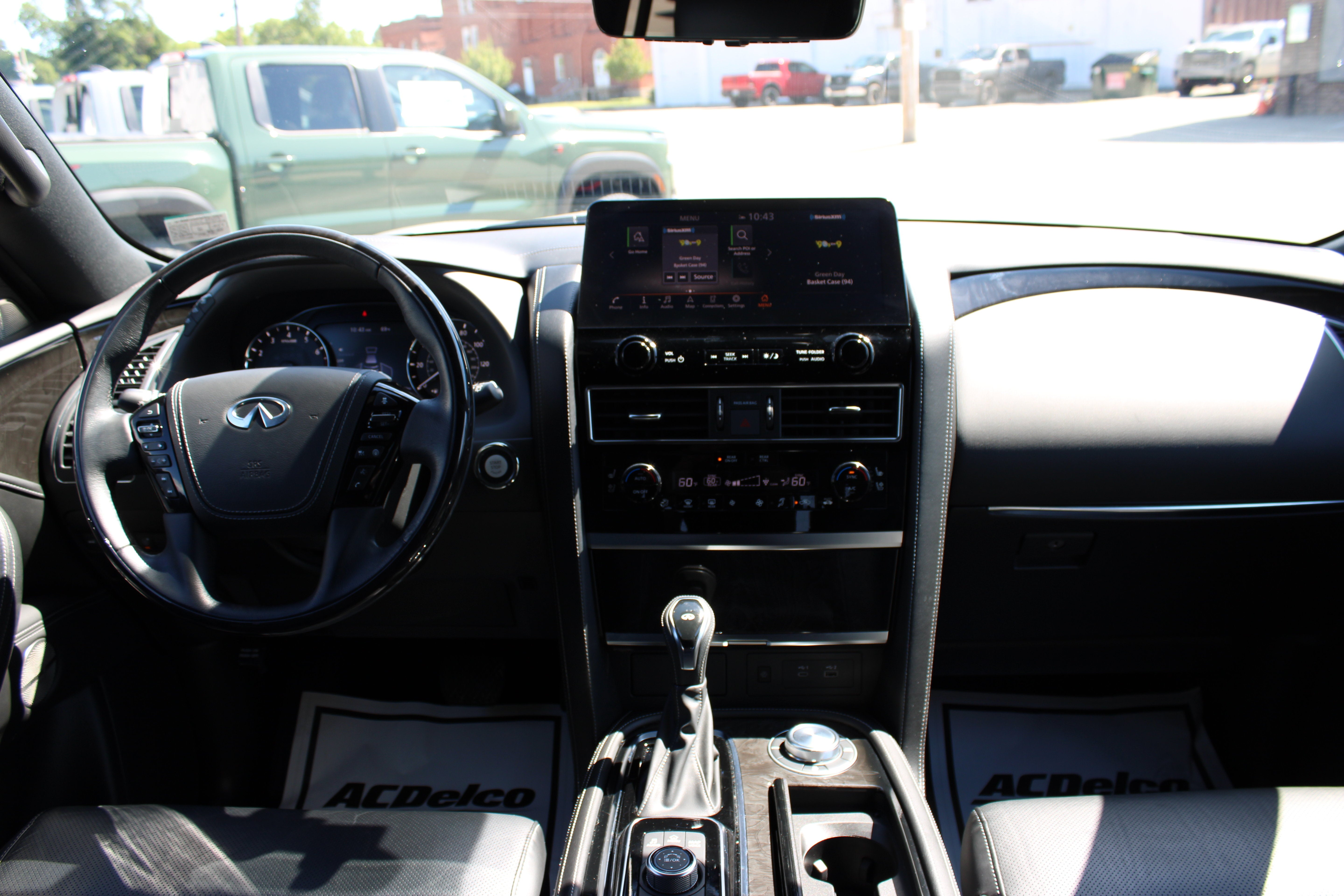 2023 INFINITI QX80 SENSORY