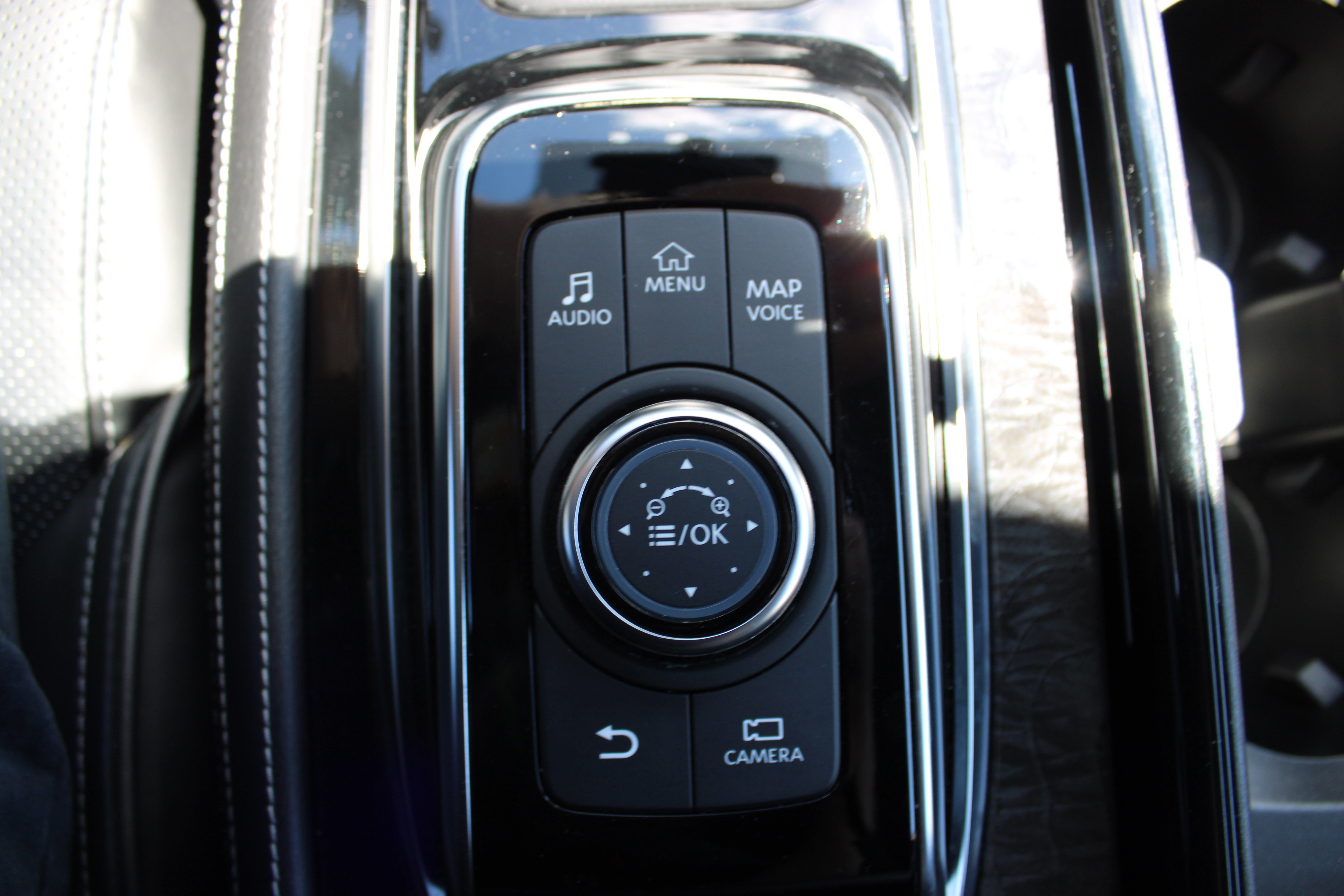 2023 INFINITI QX80 SENSORY