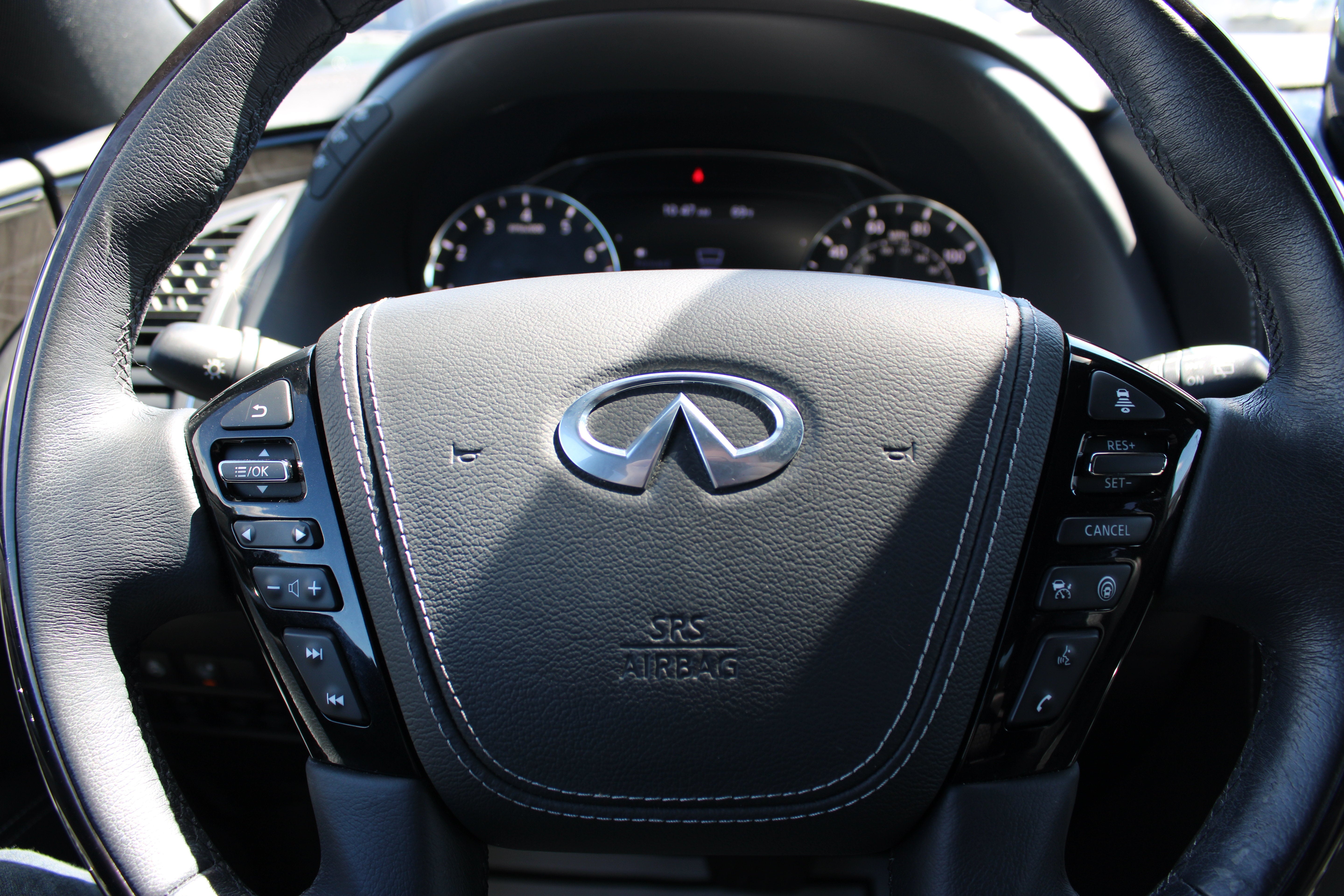 2023 INFINITI QX80 SENSORY