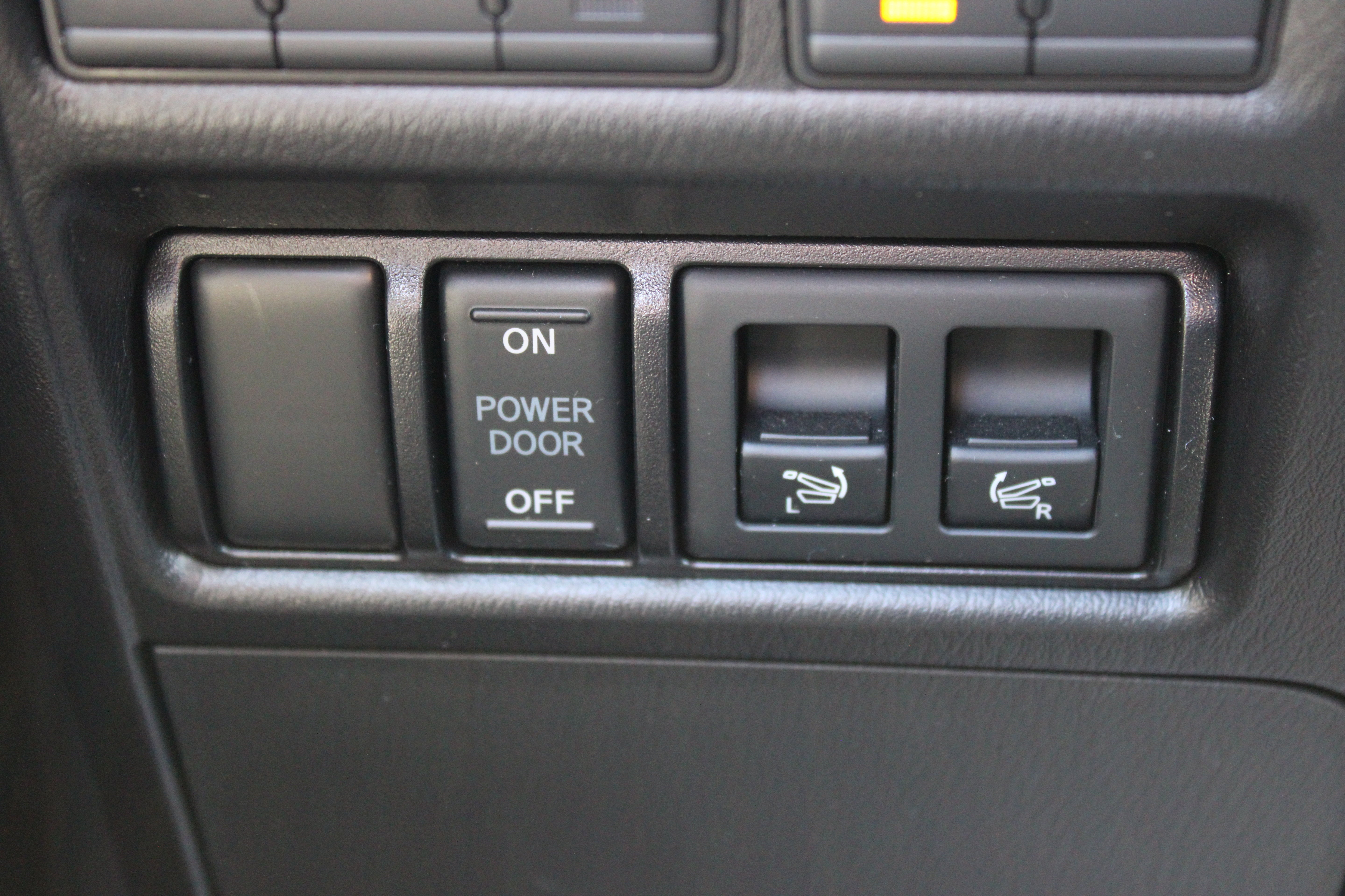 2023 INFINITI QX80 SENSORY