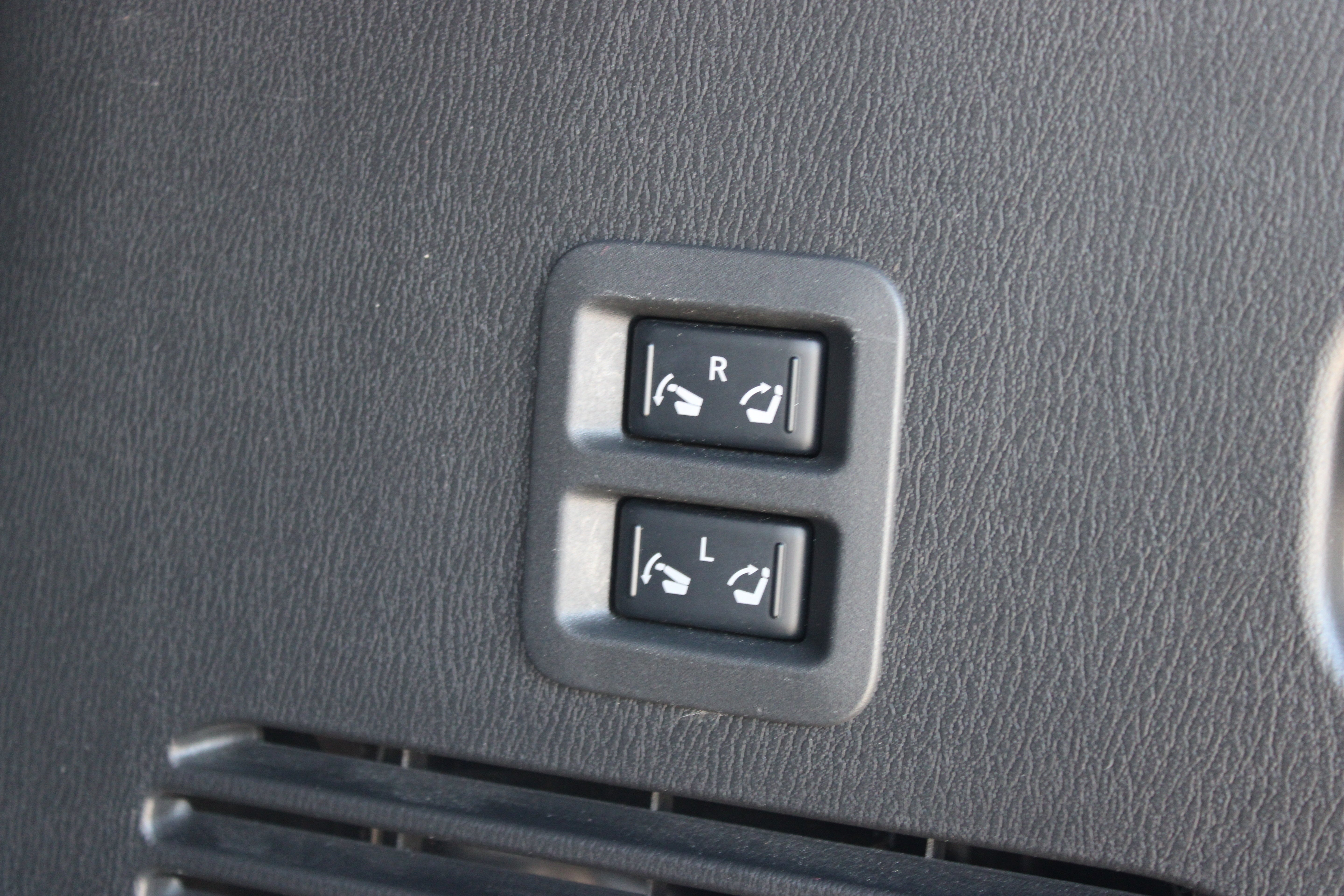 2023 INFINITI QX80 SENSORY