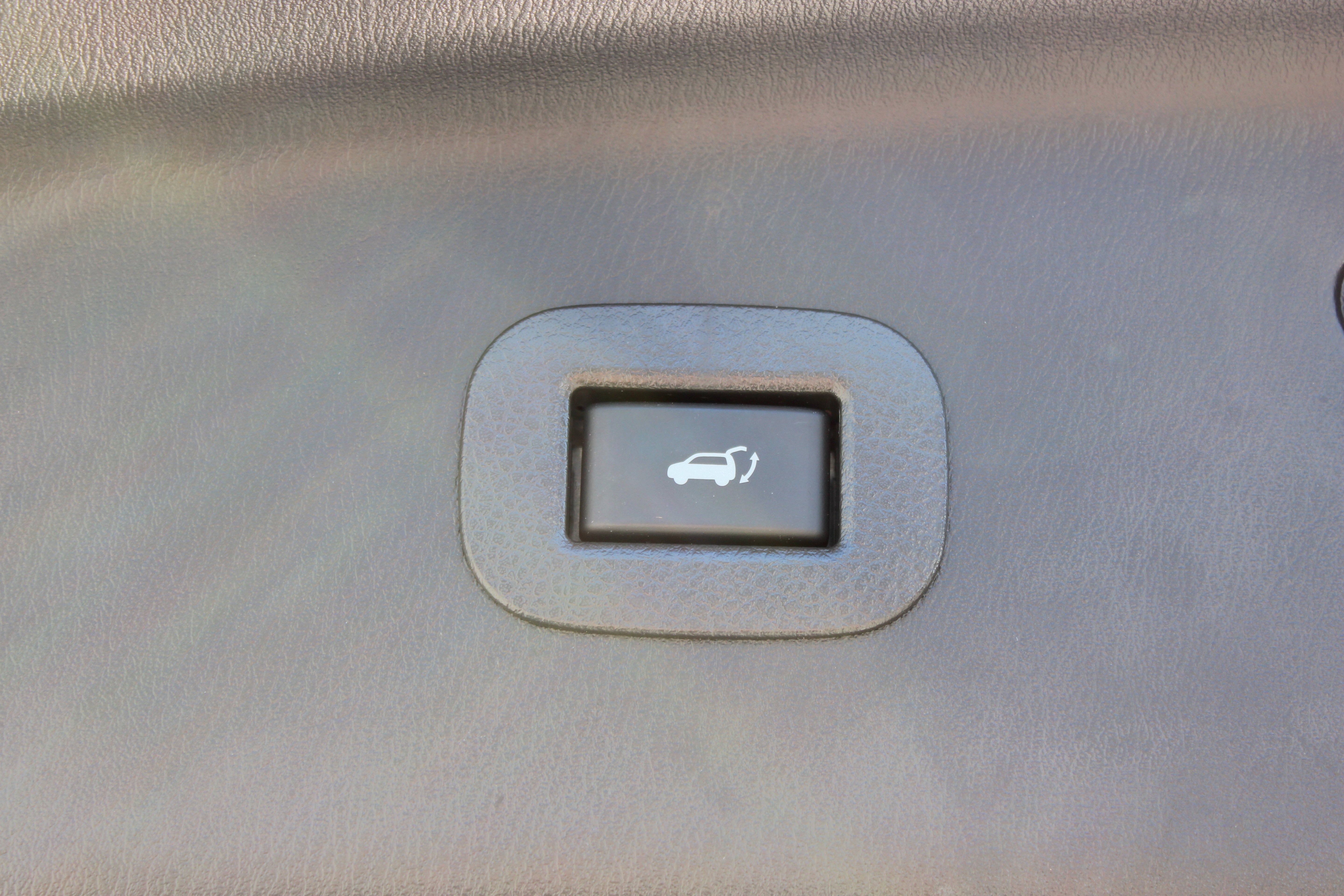 2023 INFINITI QX80 SENSORY