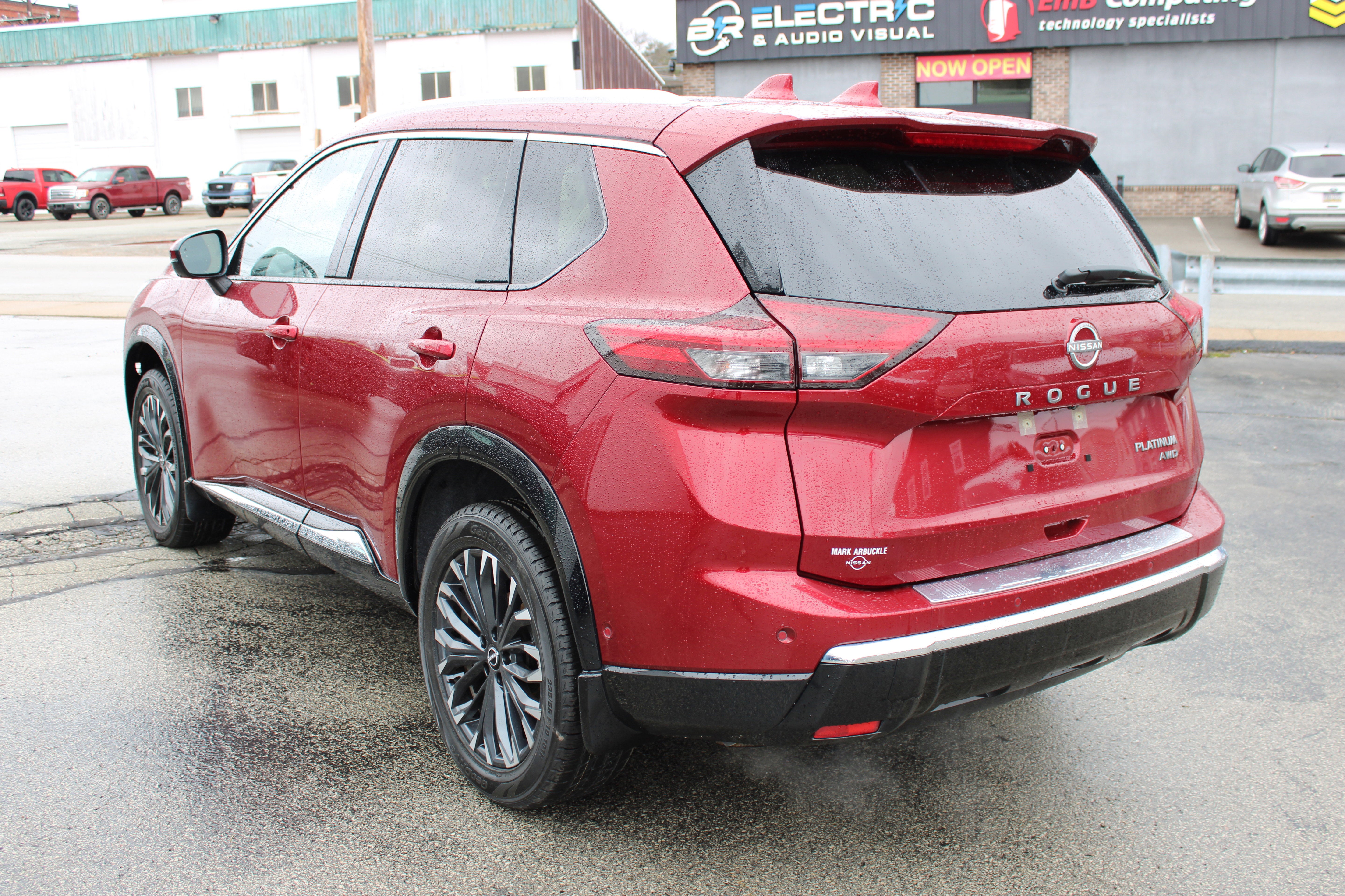 2025 Nissan Rogue Platinum