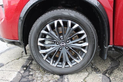 2025 Nissan Rogue Platinum